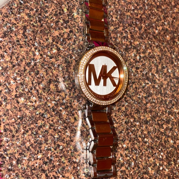 Michael Kors watch - Picture 3 of 5